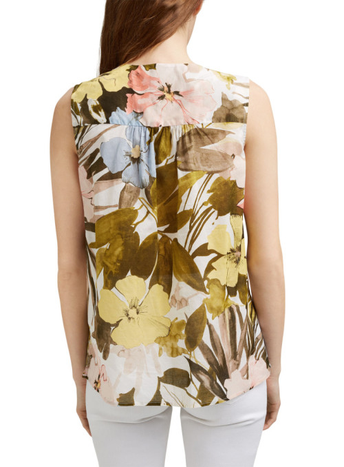 Sleeveless blouse with...