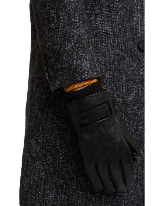 Leather gloves