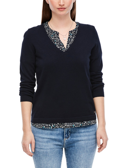 Pull en tricot avec col en V