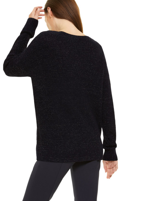 Pull en tricot avec fil...