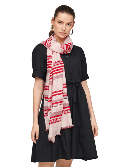 Scarf with striped pattern