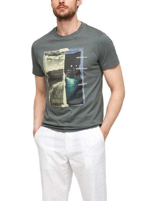 T-shirt with front print