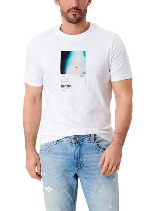 T-shirt with front print