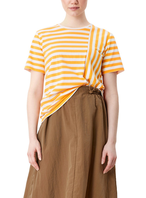 T-shirt with stripe pattern