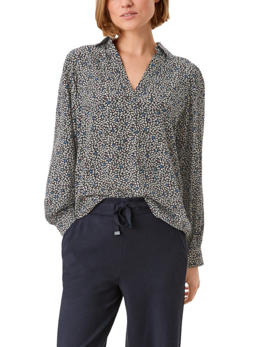 Blouse avec décolleté en V...