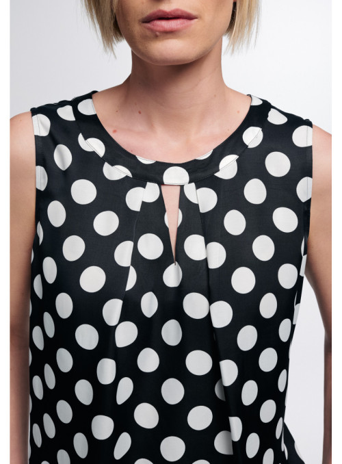 Sleeveless blouse with...