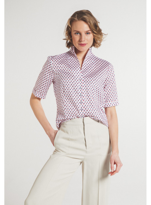 Blouse à manches courtes...