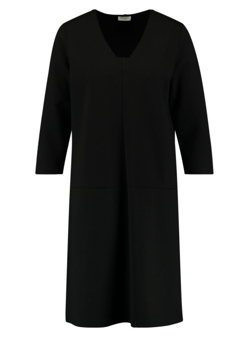 Straight dress with 3/4 sleeve