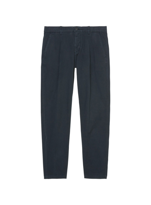 Chino joggers with pleats...