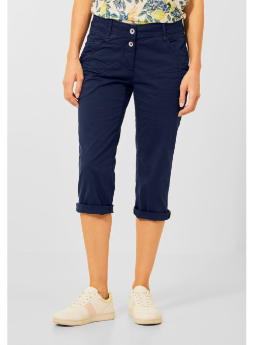 Loose fit capri pants in...