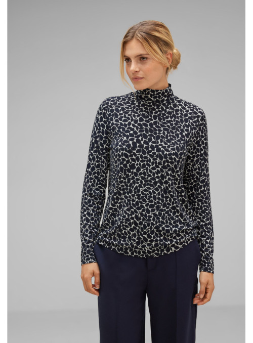 printed turtle neck shirt