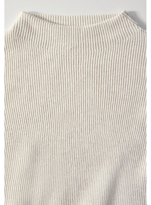 Plated rib turtleneck