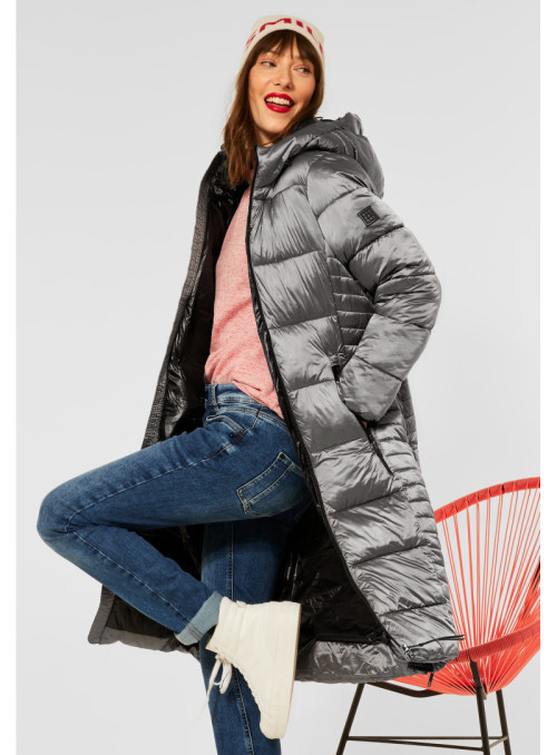 Lange Outdoor-Steppjacke